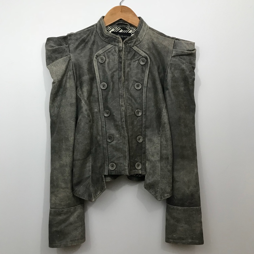 💸 5 for $50 💸 Leather cropped jacket